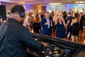 Class Reunion DJ Services That Fill the Dance Floor